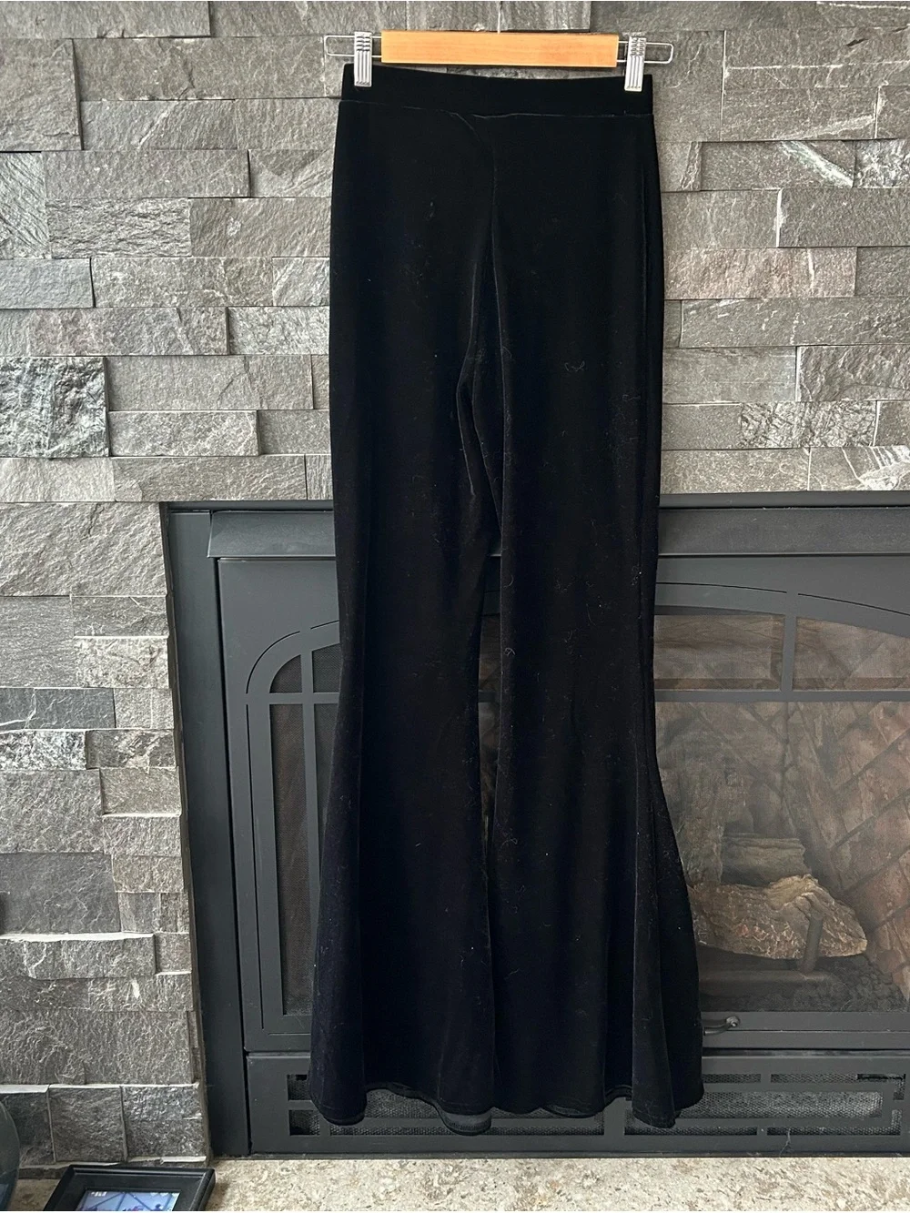 Killstar - [NWTs]A Devil’s Rose Velvet Embroidered Flares - Picture 5 of 7